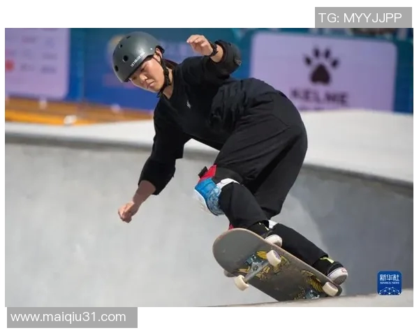 重庆滑板队在运动滑板精英赛中以62分领先其他队伍展现强劲实力 重庆滑板队在运动滑板精英赛中以62分领先其他队伍展现强劲实力